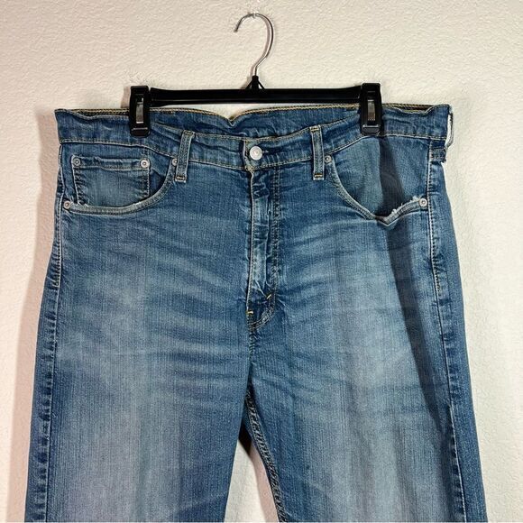 Levi's 505 Medium Blue Straight Leg Jeans Men’s‎ Size 38WX32L - Picture 2 of 10